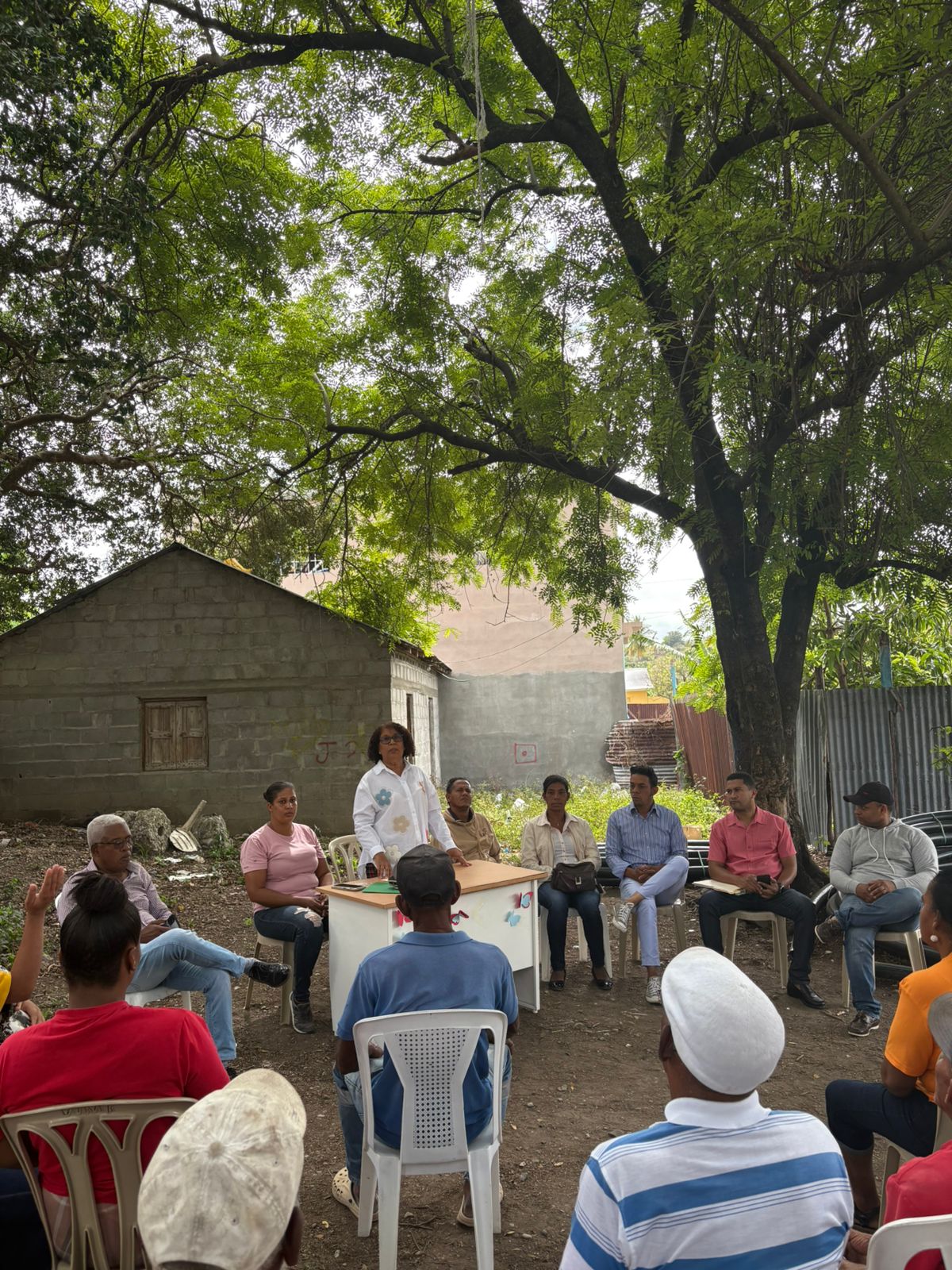 Ayuntamiento de Las Yayas de Viajama realiza cabildo abierto en el sector Yayas Arriba